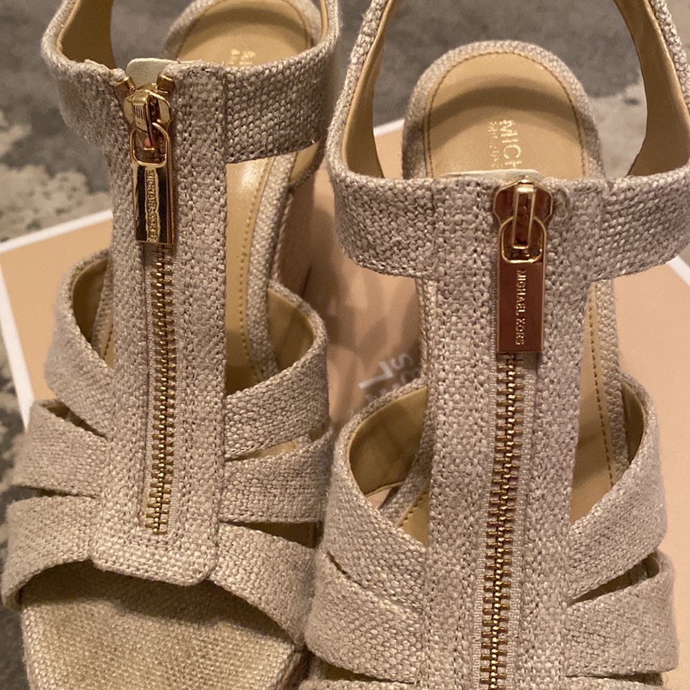 Michael Kors Berkeley wedge - Picture 6 of 7